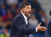 开云体育平台APP-沙尔克主帅发怒，球队精神状态受挑战