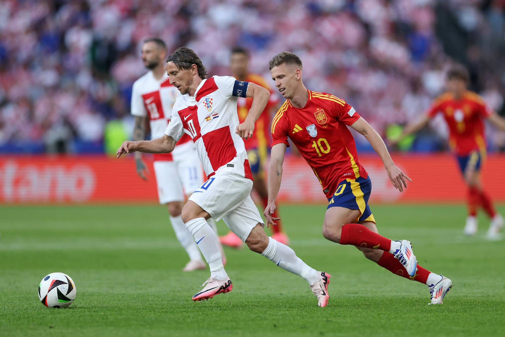 韩国横扫克罗地亚,阿尔巴惊艳世界 韩国横扫克罗地亚,阿尔巴惊艳世界