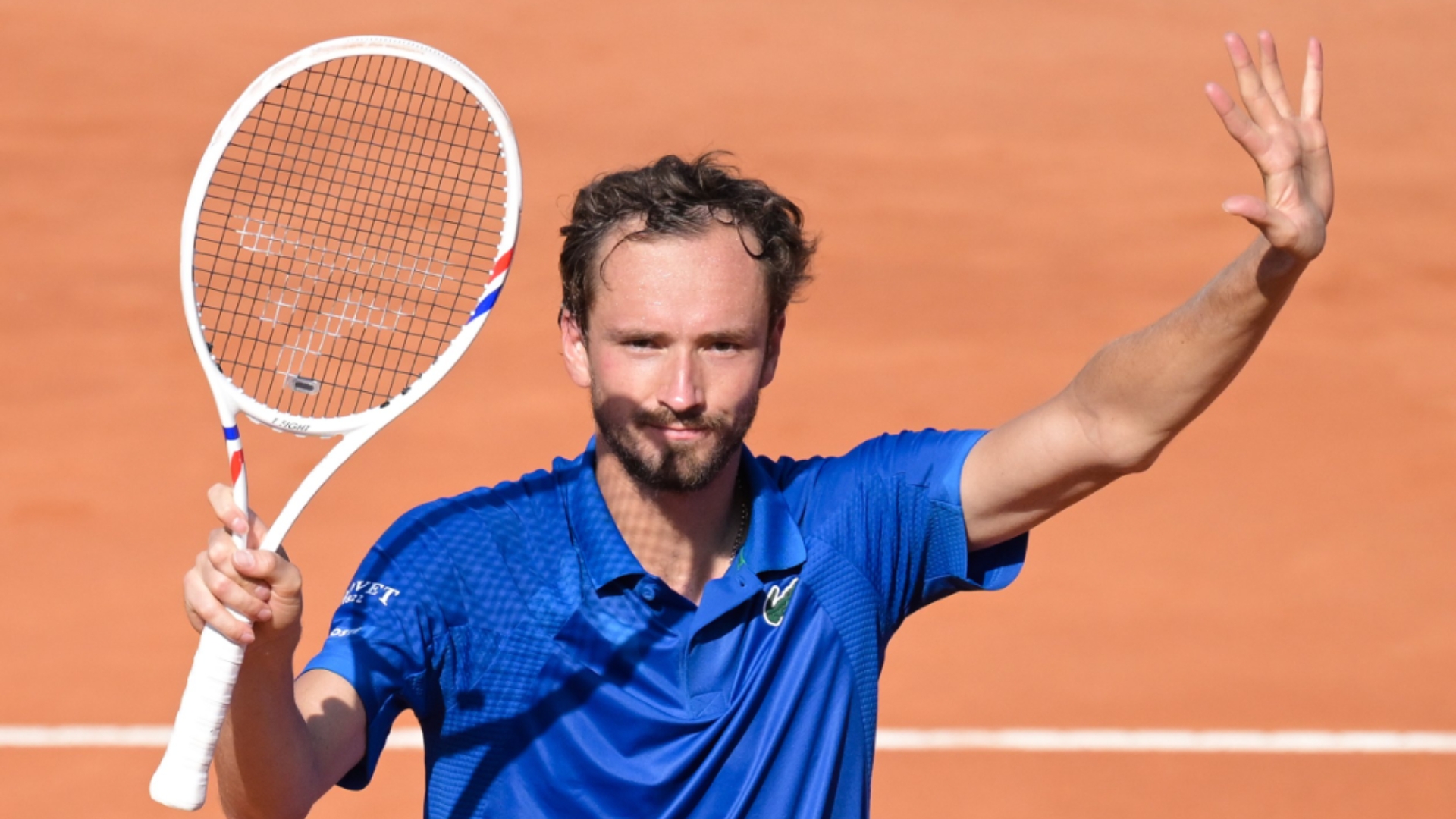 关于意大利网球队逆转英国网球队,梅德韦杰夫绝境逆转的信息 关于意大利网球队逆转英国网球队,梅德韦杰夫绝境逆转的信息