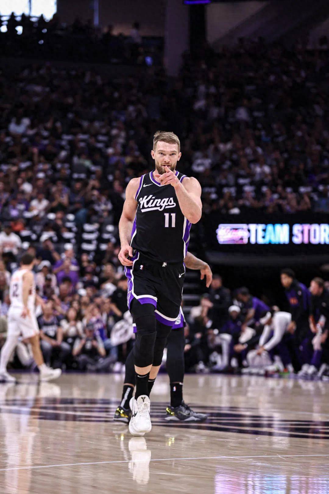 公牛强势雷霆,萨博尼斯爆发神勇的简单介绍 公牛强势雷霆,萨博尼斯爆发神勇的简单介绍