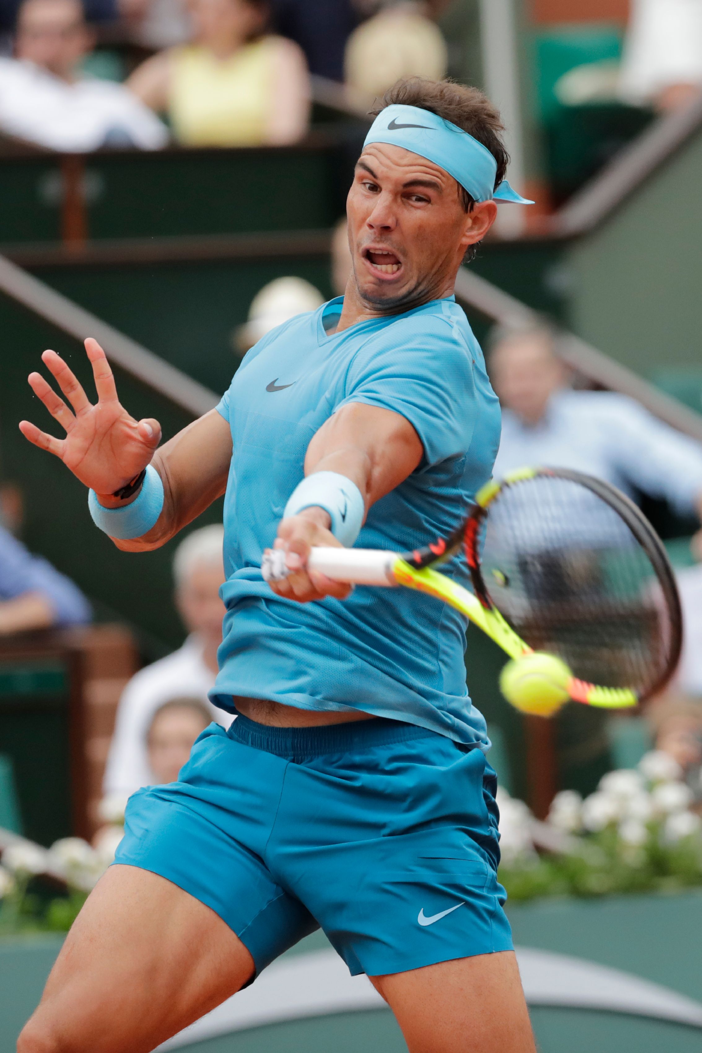 英国网球队横扫德国网球队，纳达尔高光表现的简单介绍