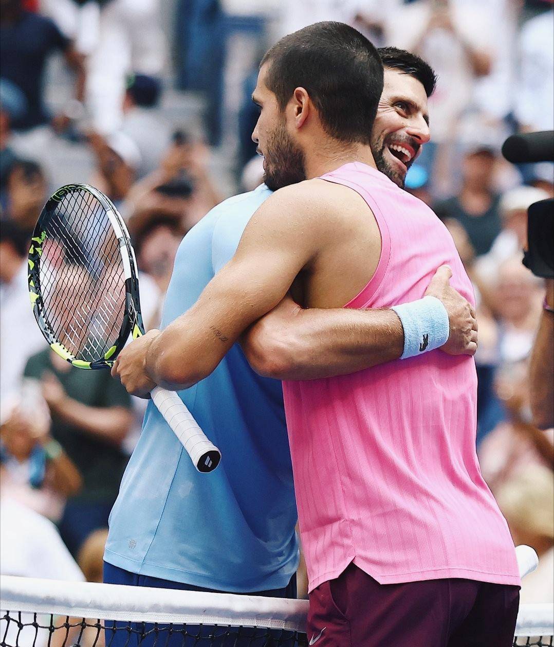 包含西班牙网球队力克日本网球队，德约科维奇惊艳世界的词条