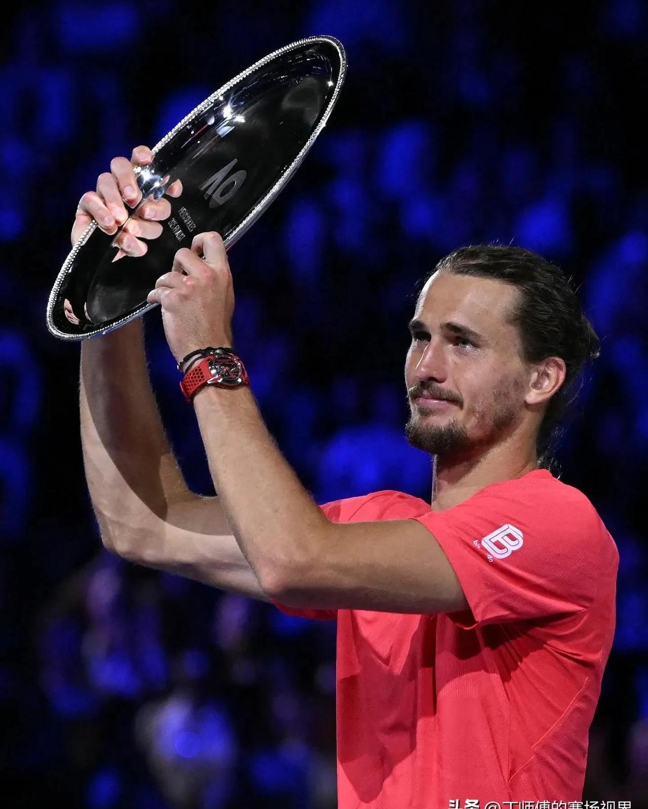 包含法国网球队逆转世界网球队，兹维列夫一己之力扛起全队的词条