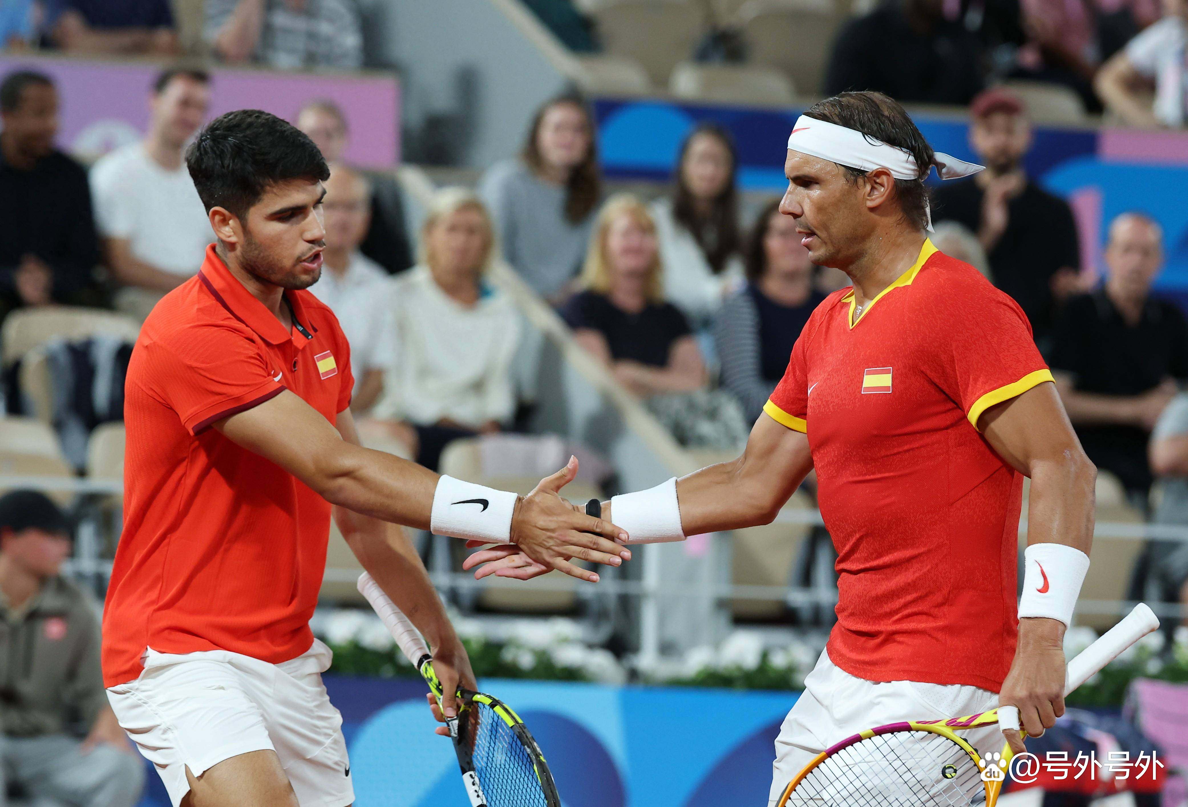 意大利网球队鏖战澳大利亚网球队,瓦林卡关键制胜 意大利网球队鏖战澳大利亚网球队,瓦林卡关键制胜