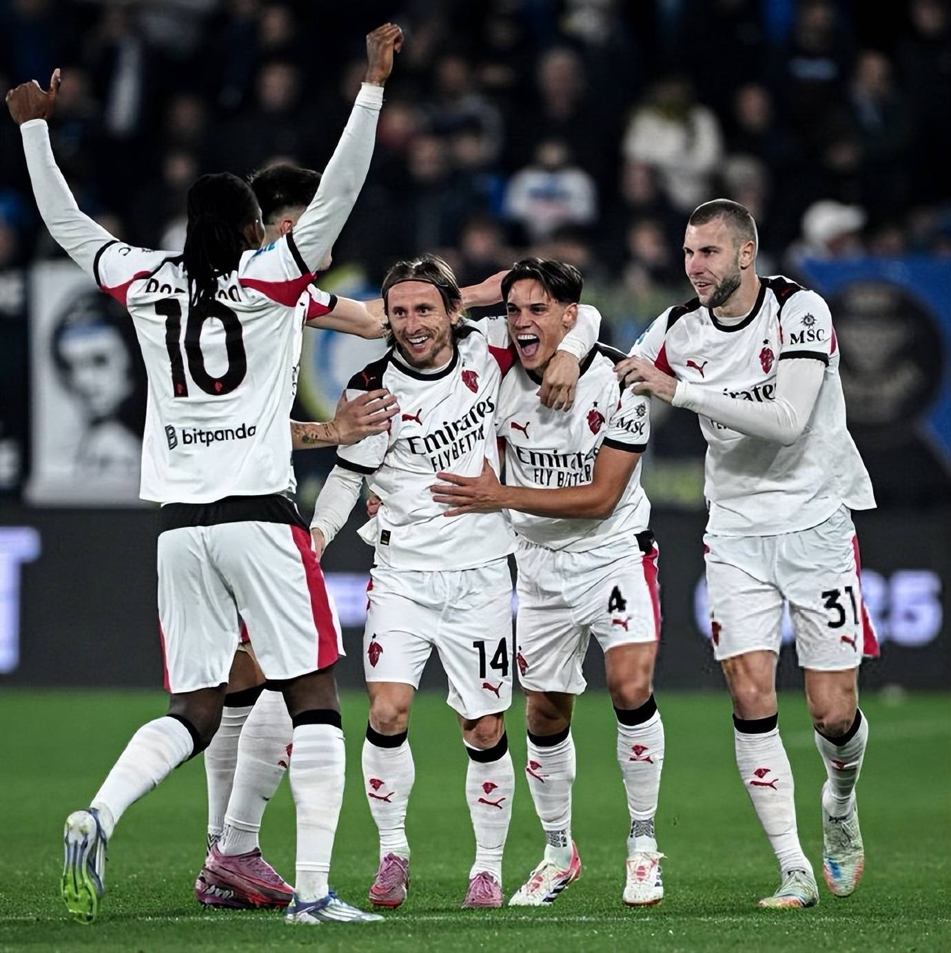 关于亚特兰大主场战平国际米兰,一球难分的信息 关于亚特兰大主场战平国际米兰,一球难分的信息