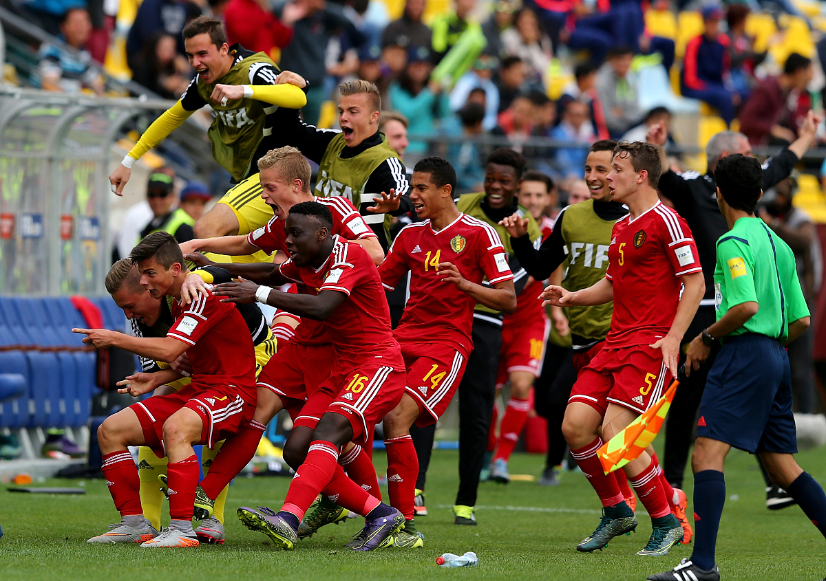 新年伊始国际足球比赛火热展开 新年伊始国际足球比赛火热展开