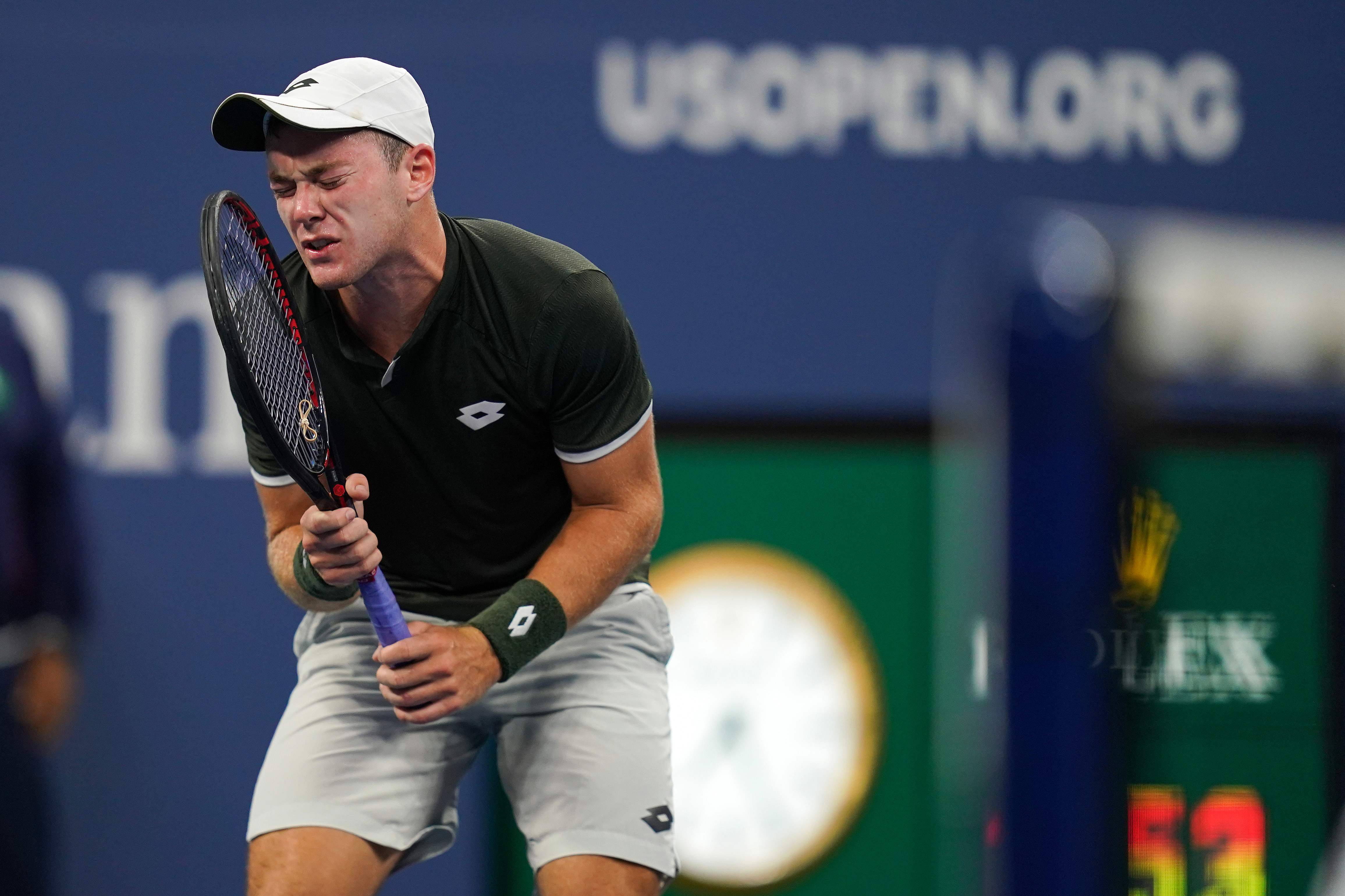 日本网球队爆冷世界网球队,梅德韦杰夫制霸全场的简单介绍 日本网球队爆冷世界网球队,梅德韦杰夫制霸全场的简单介绍