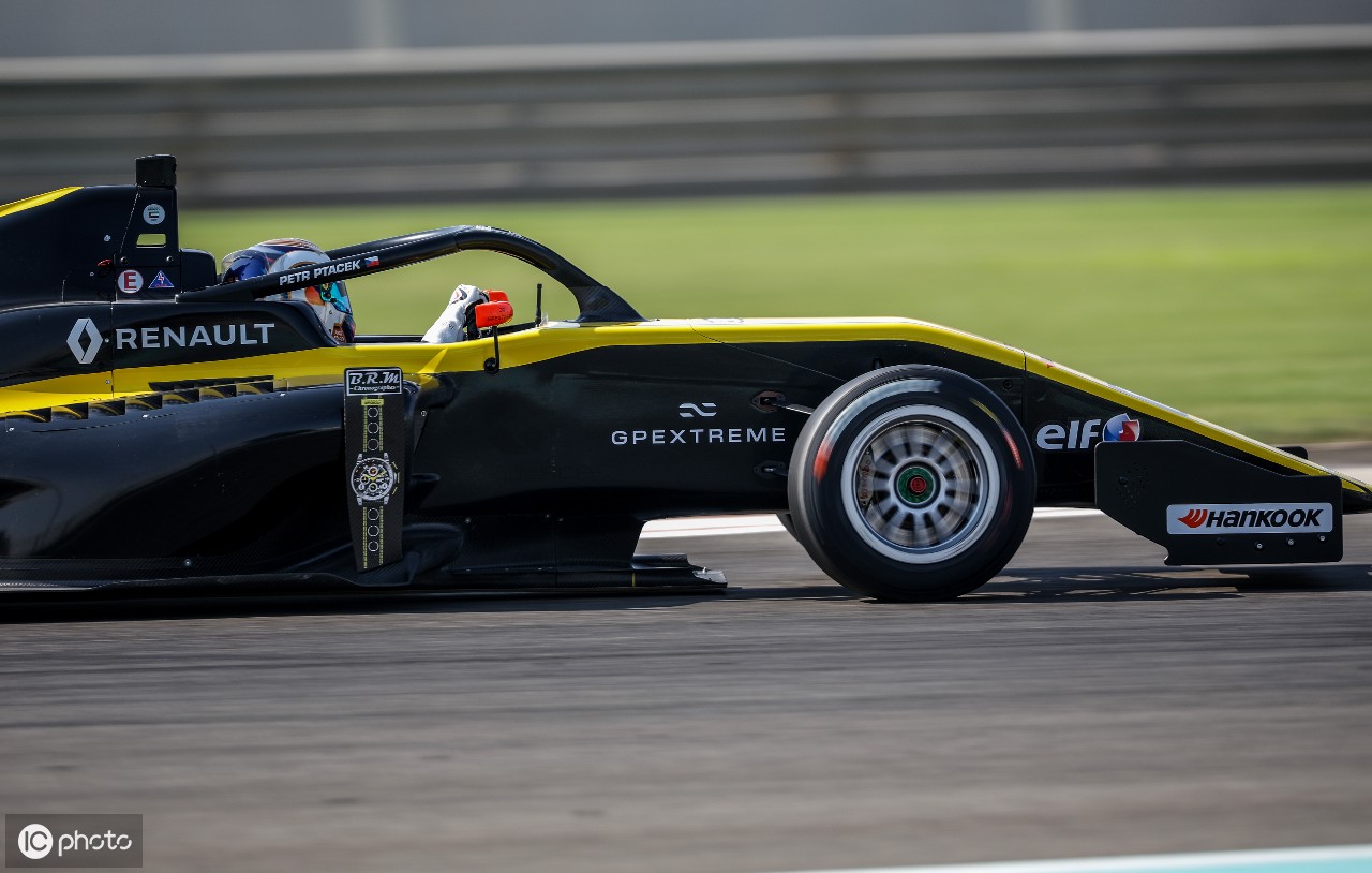 雷诺车队翻盘威廉姆斯，皮亚斯特里惊艳四座的简单介绍