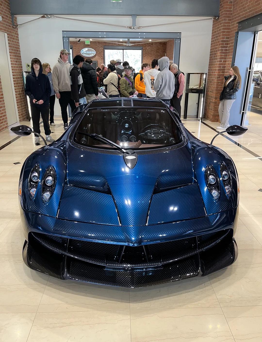 包含迈凯伦力克法拉利，诺里斯惊艳四座的词条