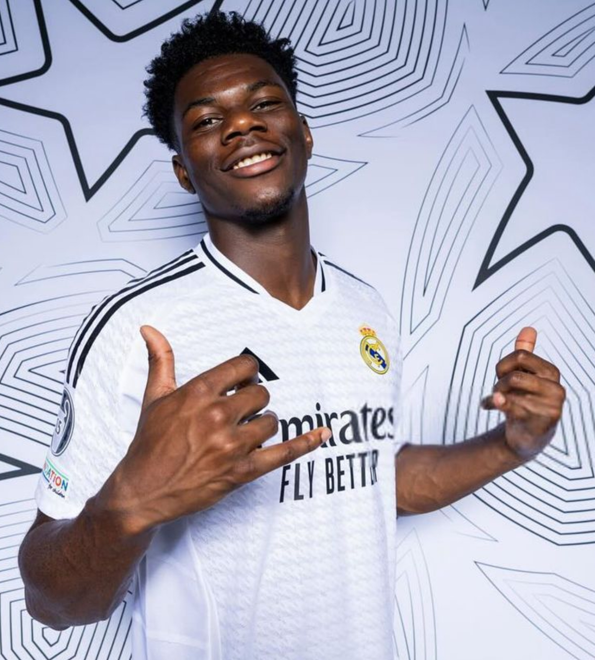 法国碾压利物浦，楚阿梅尼状态火热的简单介绍