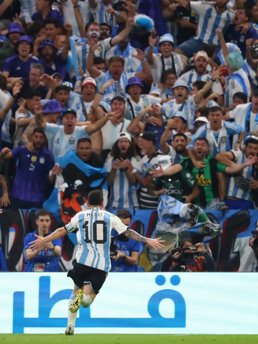 巴萨翻盘尤文，梅西刷新纪录