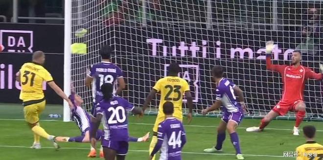 国际米兰逆转挪威，马丁内利高光表现的简单介绍