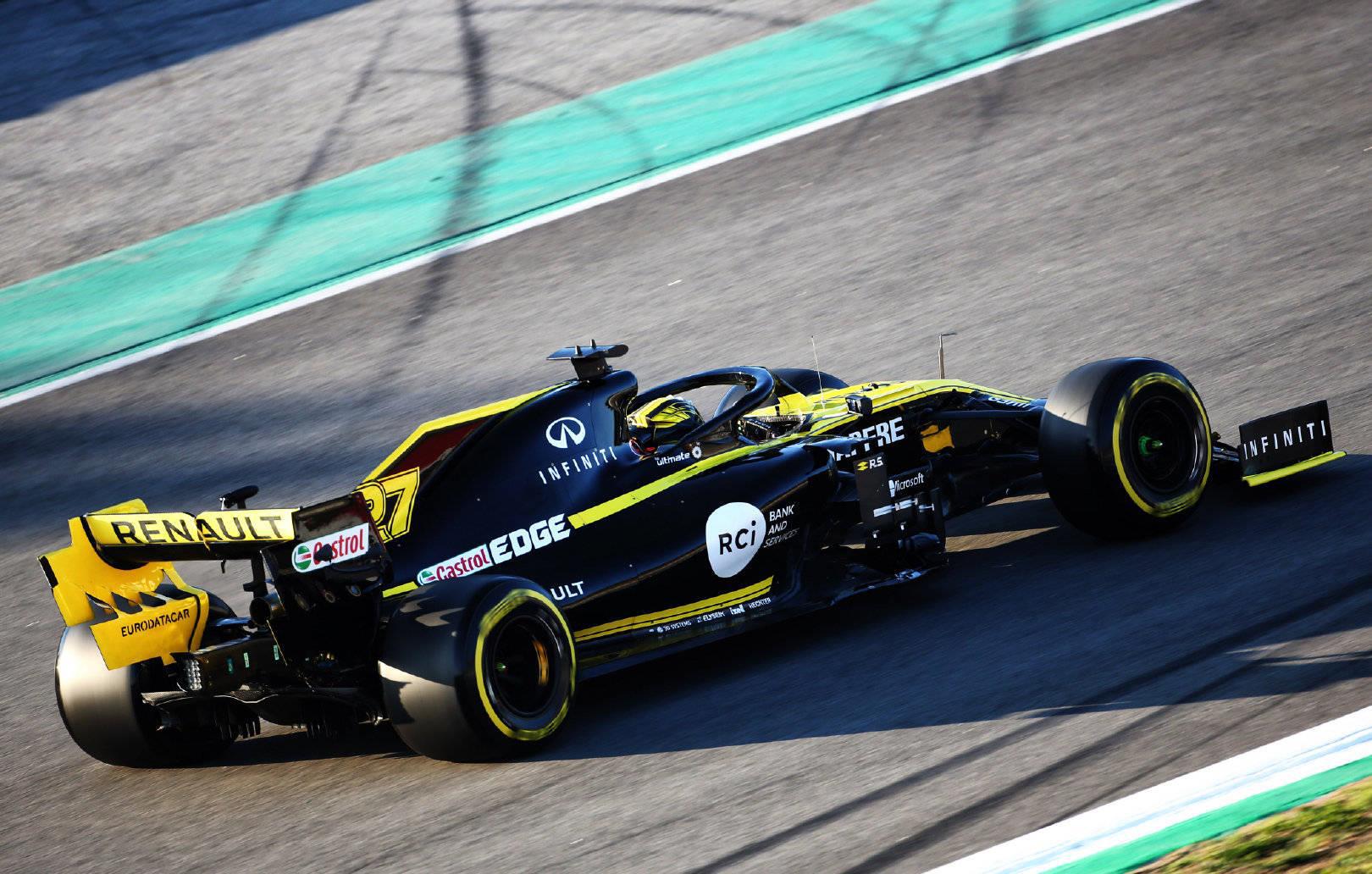 雷诺车队碾压红牛二队，塞恩斯点燃赛场的简单介绍