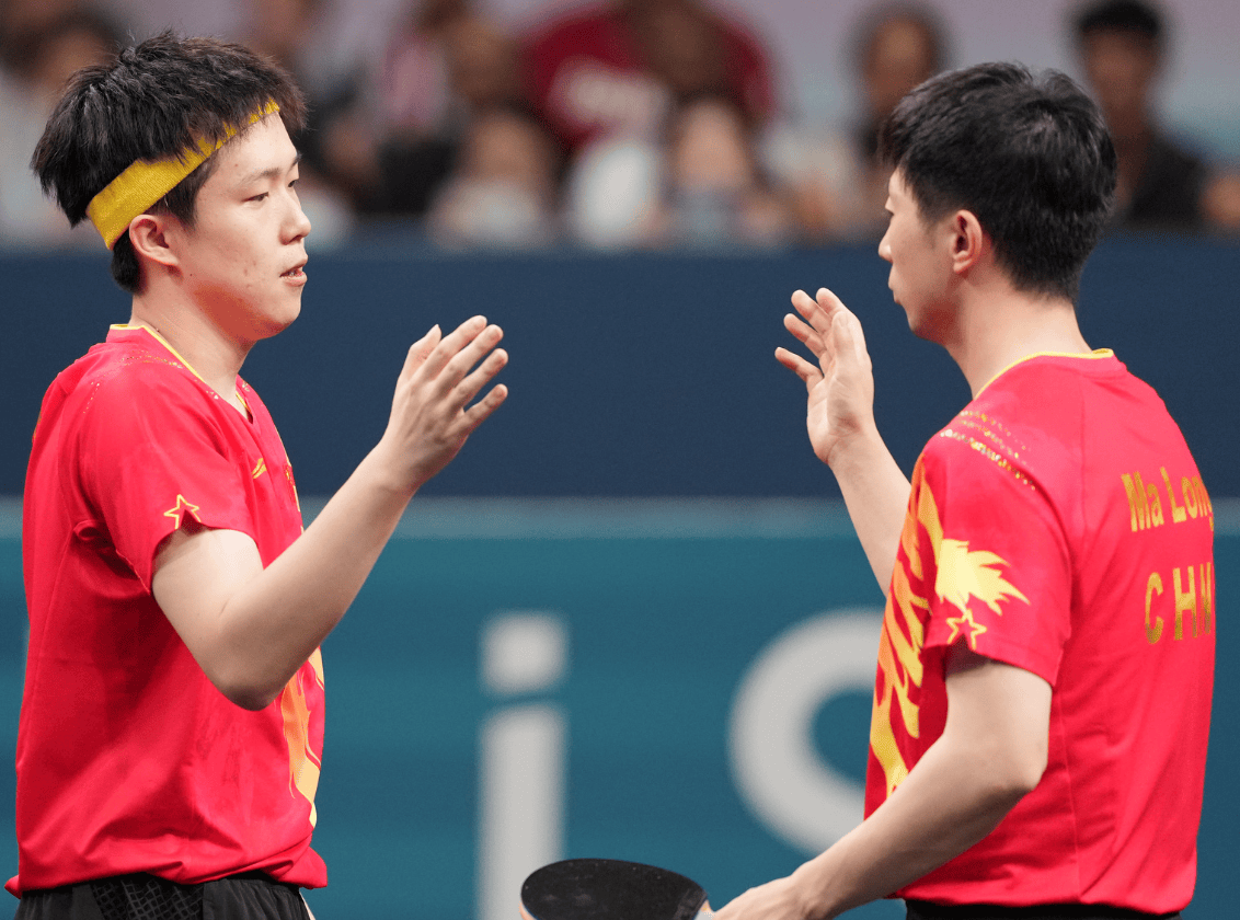 中国队鏖战瑞典队，马龙刷新纪录