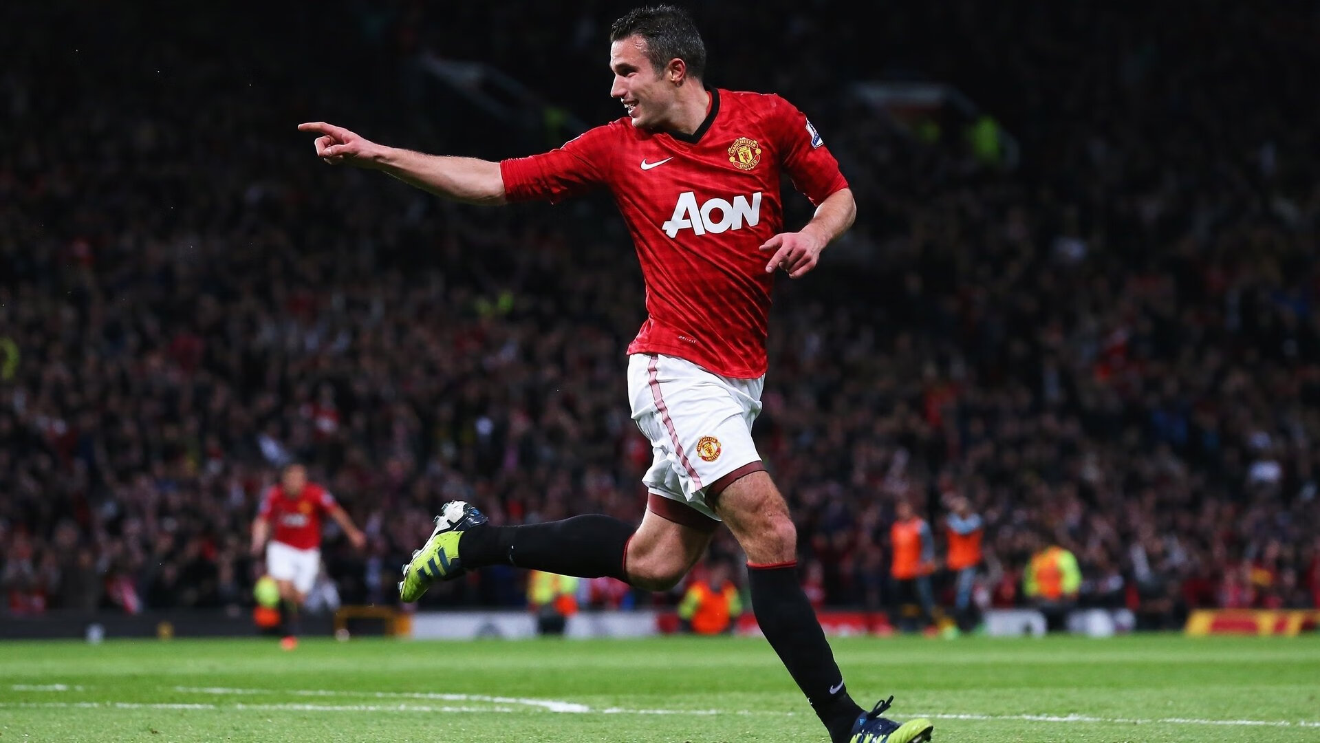 克莱·汤普森完美投射诠释统治力，国王主场碾压爵士展冠军相