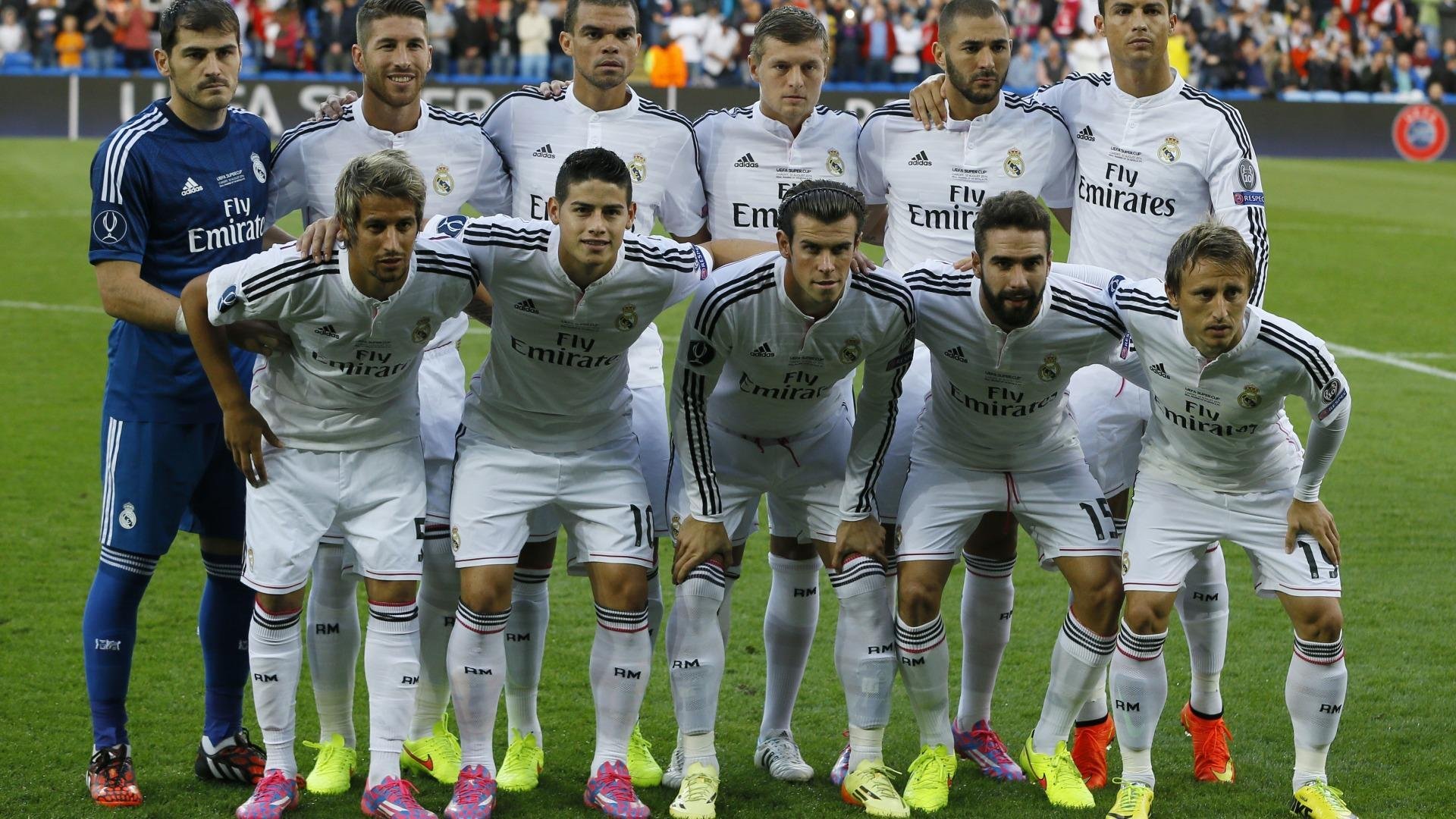 英格拉姆关键节点连续得分定乾坤，骑士惊魂险胜雄鹿展韧性