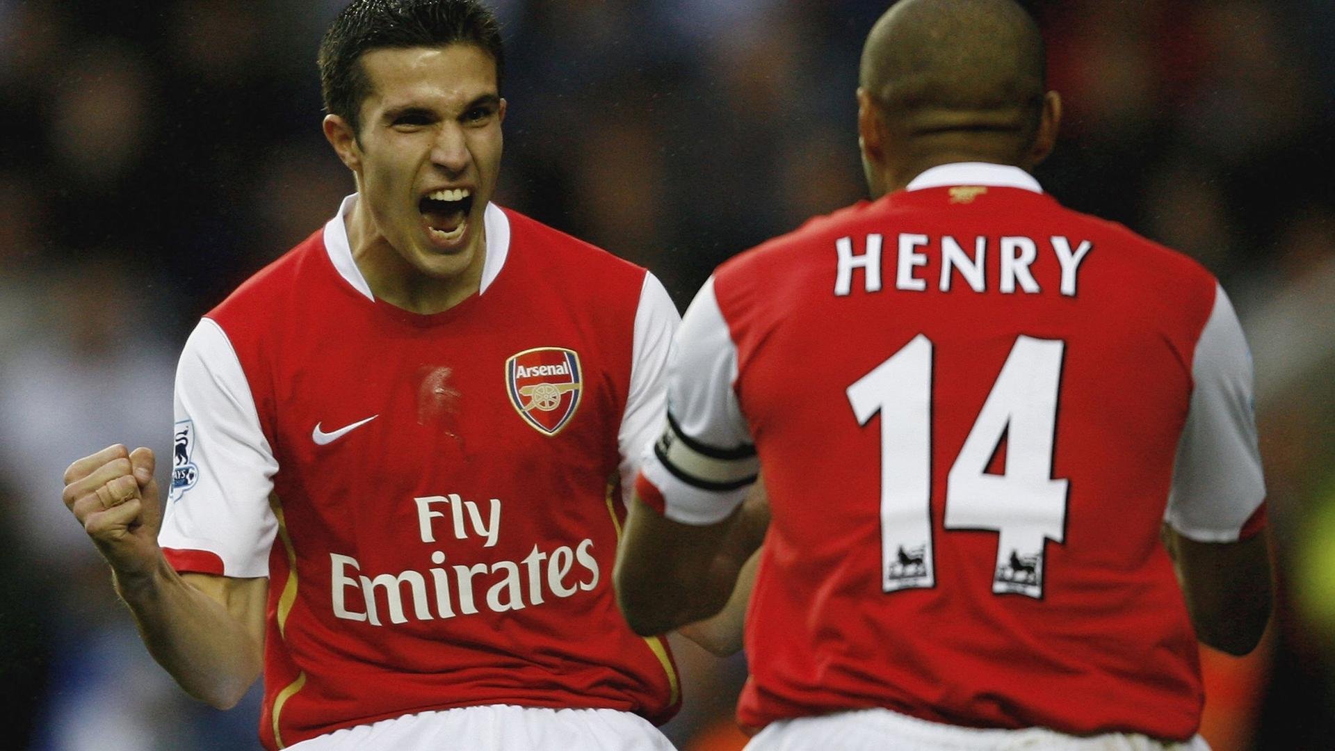 阿尔瓦雷斯爆发，智利争冠战险胜那不勒斯